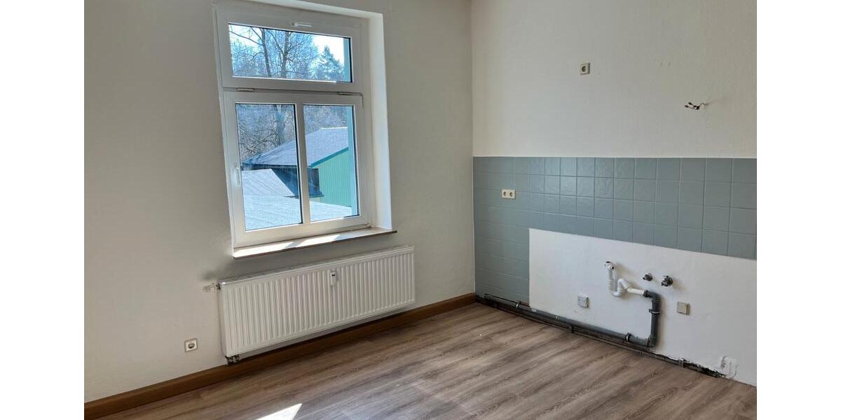 Etagenwohnung Lößnitz - 2 Zimmer, 54 m&sup2;, 267&euro; | Angebot:26004146