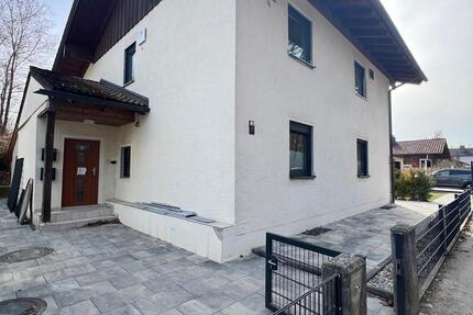 Wohnung Freilassing - 4 Zimmer, 90 m&sup2;, 1.480&euro; | Angebot:25973540