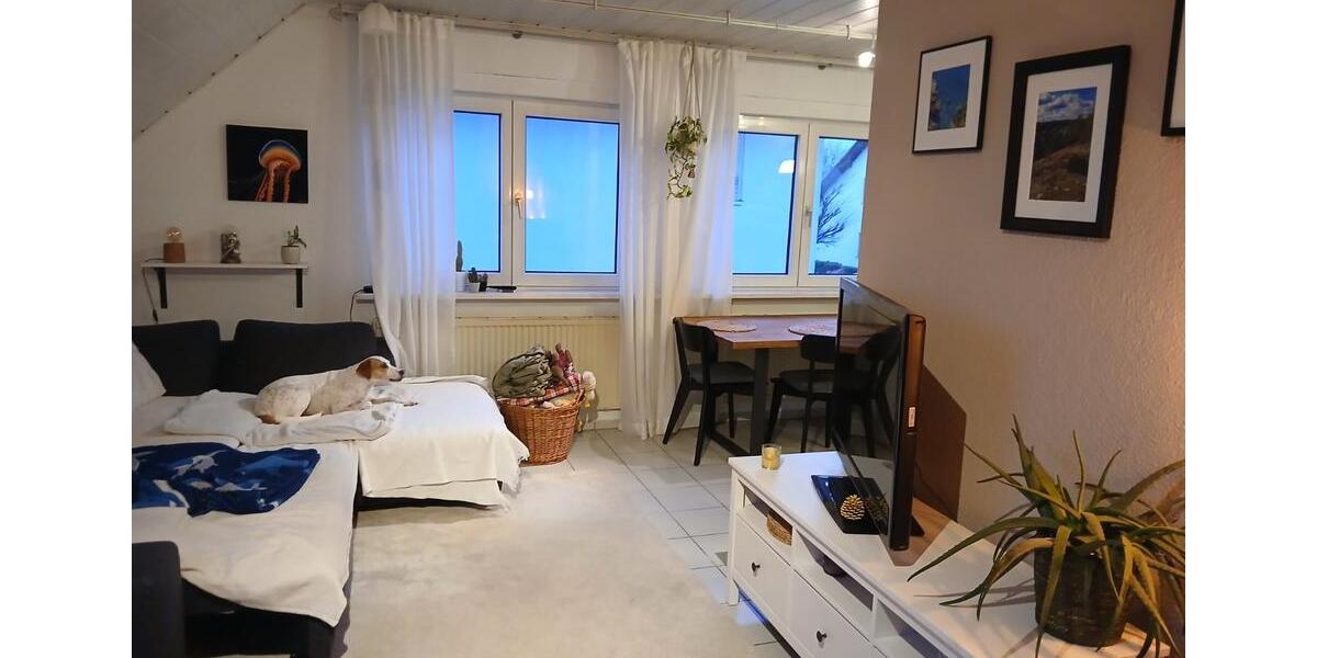 Dachgeschoßwohnung Butzbach - 5 Zimmer, 67 m&sup2;, 640&euro; | Angebot:25129107