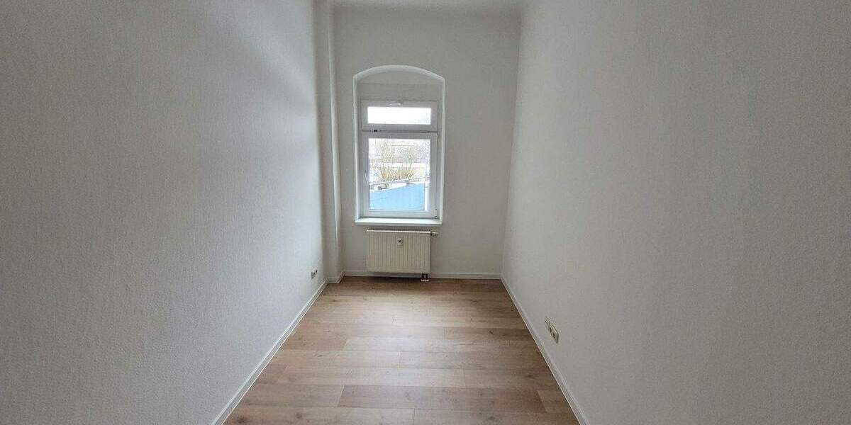 Etagenwohnung Pirna Sonnenstein - 3 Zimmer, 77 m&sup2;, 615&euro; | Angebot:25668953