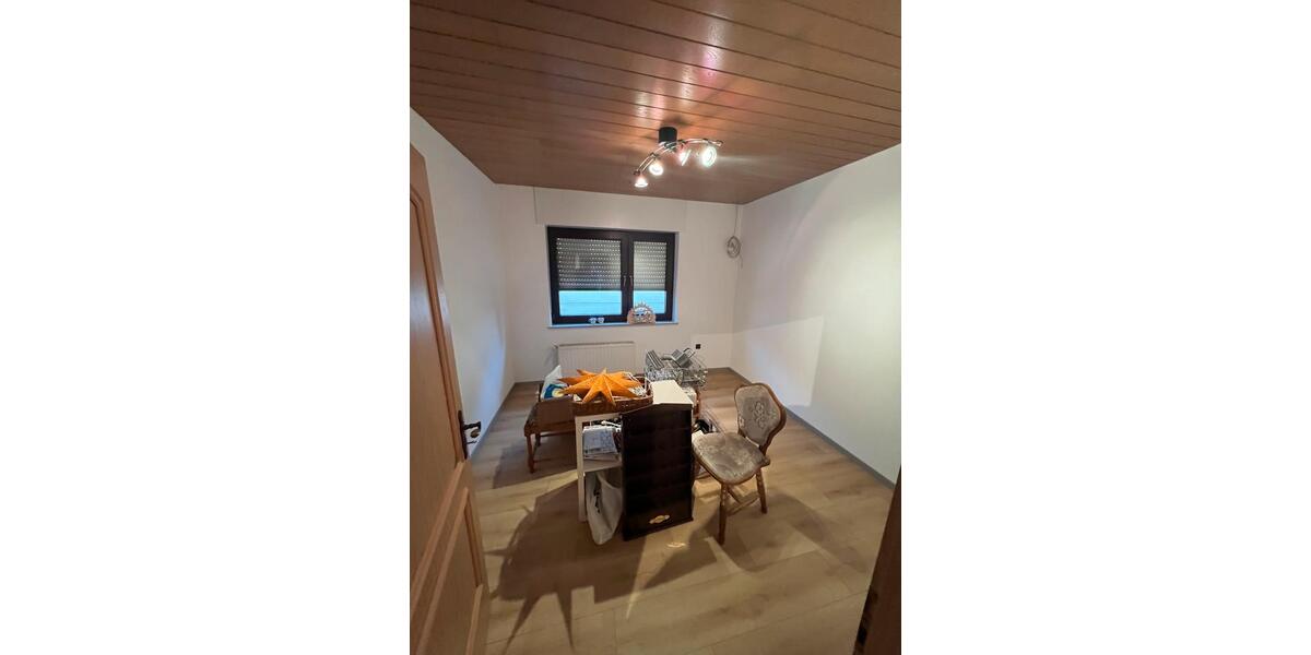 Einfamilienhaus Heusweiler - 5 Zimmer, 130 m&sup2;, 1.190&euro; | Angebot:25803317
