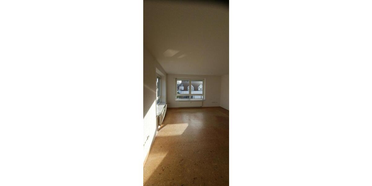 Etagenwohnung Esens - 3 Zimmer, 86 m&sup2;, 790&euro; | Angebot:26039665