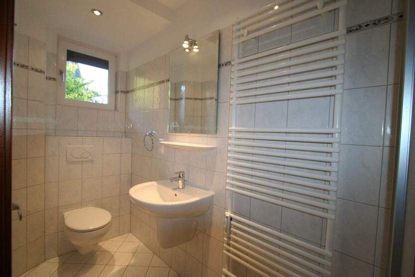Familienfreundliches Reihenendhaus in toller Cityrandlage - top renoviert - provisionsfrei! 6 zimmer