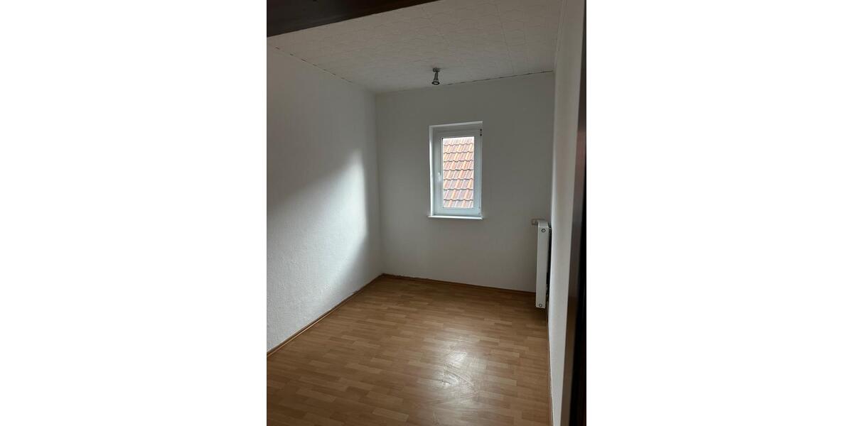 Dachgeschoßwohnung Obernkirchen - 4 Zimmer, 110 m&sup2;, 850&euro; | Angebot:24885929