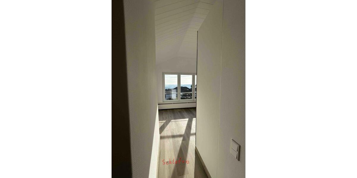 Dachgeschoßwohnung Bochum Bochum-Südwest - 4 Zimmer, 102 m&sup2;, 1.020&euro; | Angebot:24742539