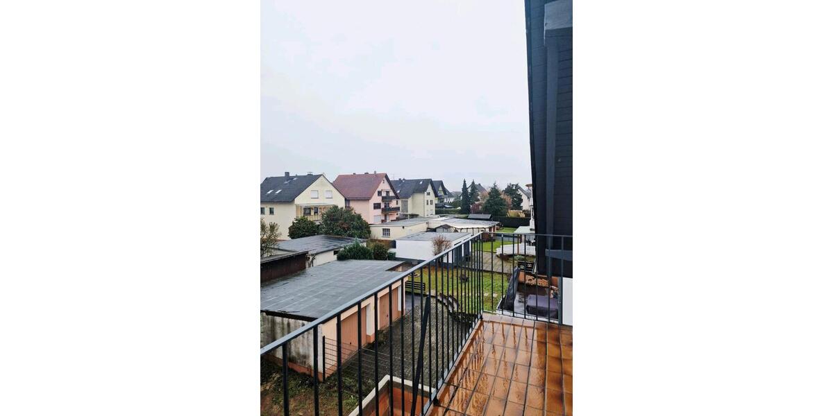 4 Zimmer 91.50 m2 Dachgeschoss Wohnung zu Vermieten 4 zimmer