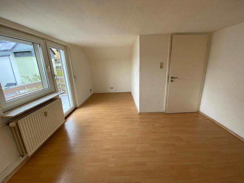 3ZKB - Wohnung mit seperatem Eingang & Balkon mit Top Ausblick
