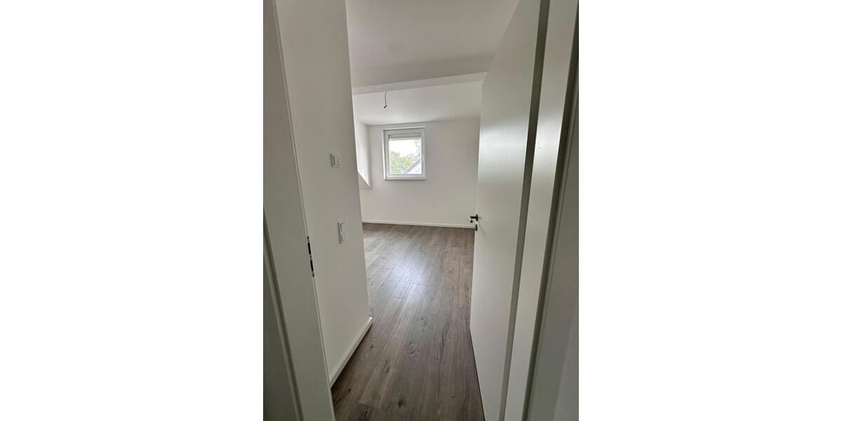 Dachgeschoßwohnung Allendorf (Eder) - 3 Zimmer, 73 m&sup2;, 730&euro; | Angebot:26024524