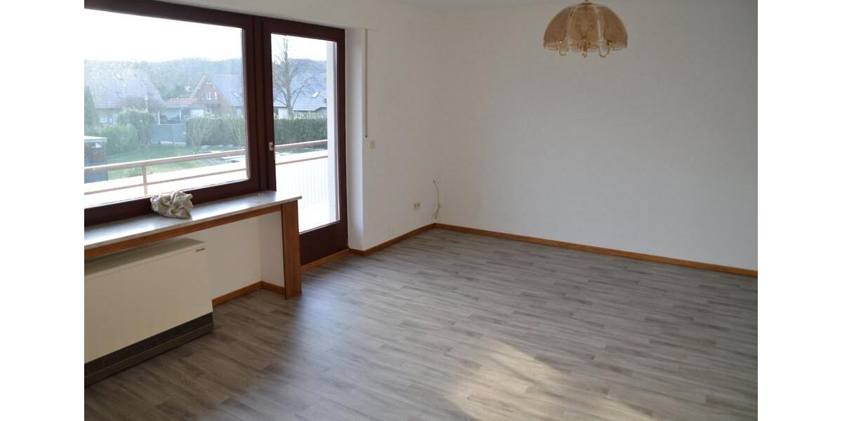 Etagenwohnung Preußisch Oldendorf - 3 Zimmer, 86 m&sup2;, 500&euro; | Angebot:24787903