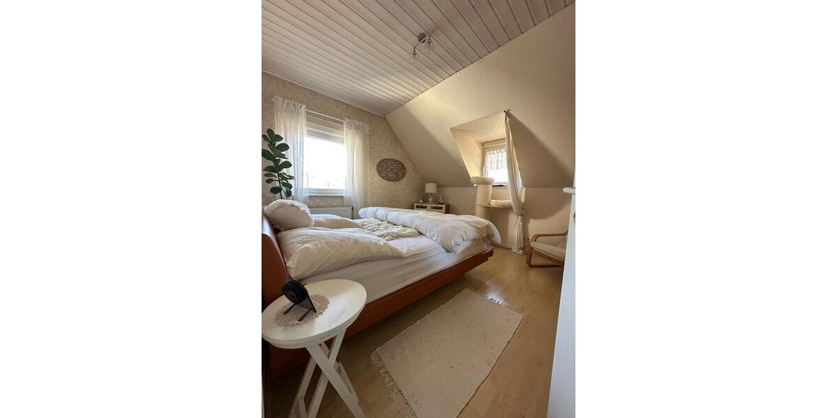 Einfamilienhaus Usingen - 5 Zimmer, 220 m&sup2;, 2.000&euro; | Angebot:24707529