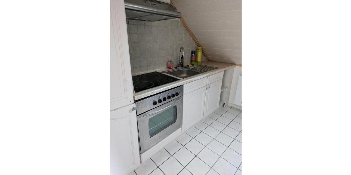 Dachgeschoss Wohnung mieten in Wald-Erlenbach, Heppenheim 2 zimmer