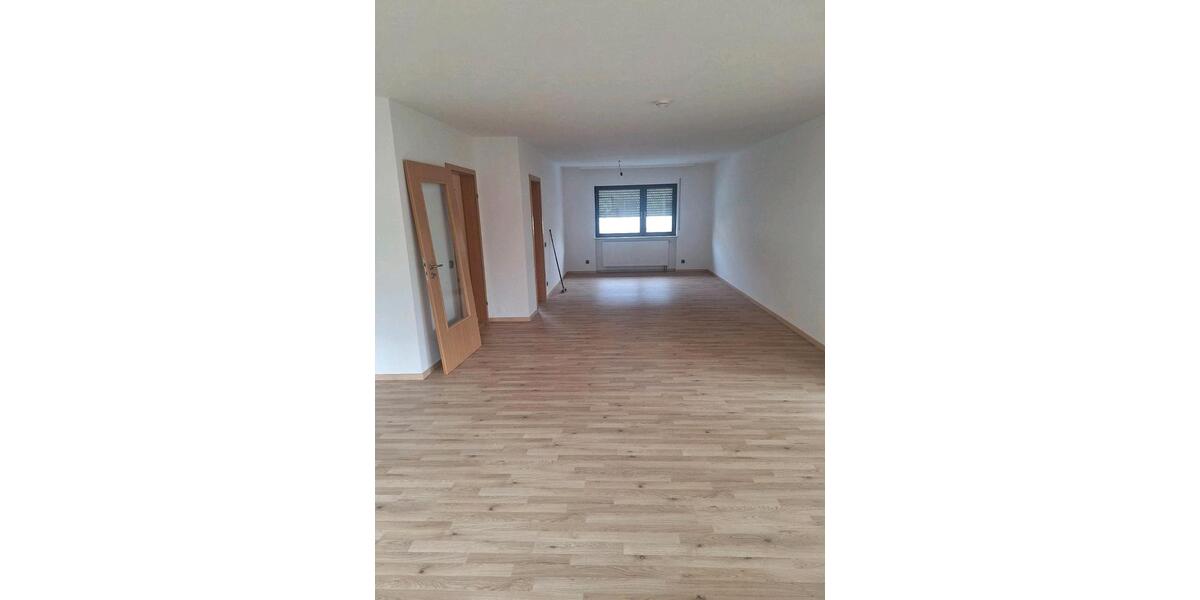 Erdgeschoßwohnung Alzenau - 4 Zimmer, 110 m&sup2;, 1.300&euro; | Angebot:25158138