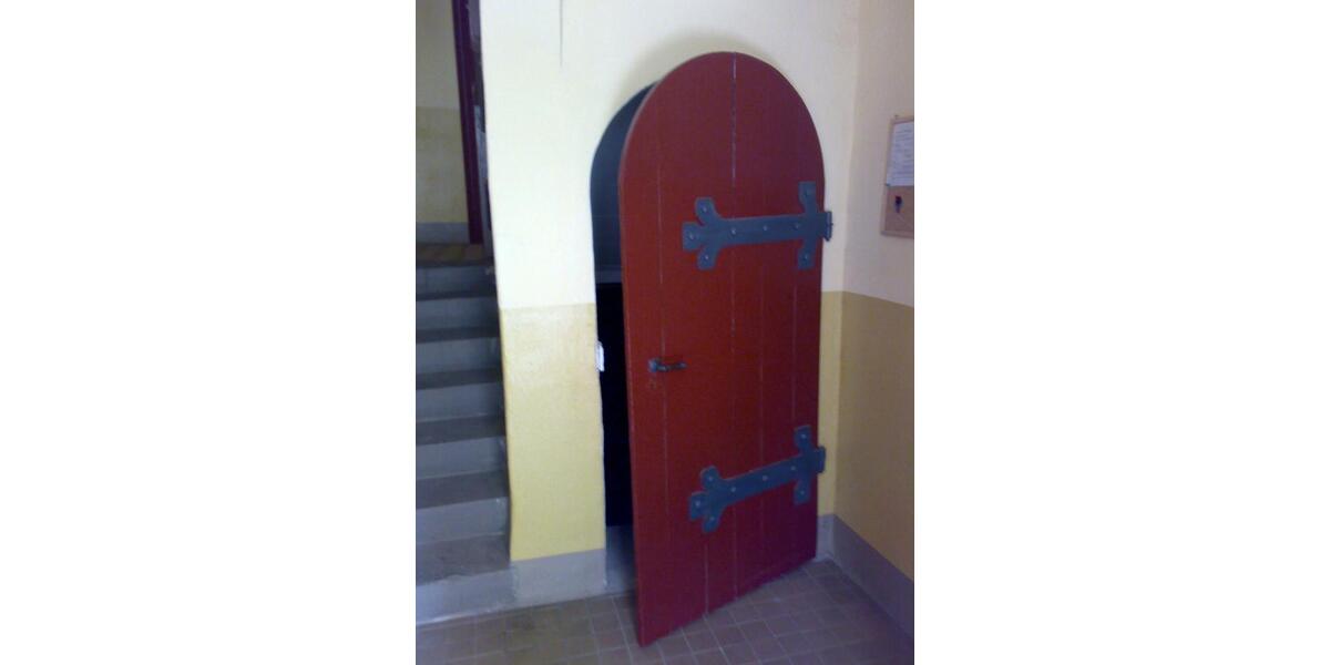 Dachgeschoßwohnung Freiberg - 2 Zimmer, 64 m&sup2;, 380&euro; | Angebot:22989492