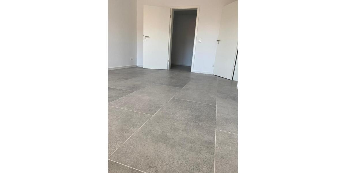 Etagenwohnung Bernburg (Saale) - 4.5 Zimmer, 127 m&sup2;, 1.143&euro; | Angebot:26367184