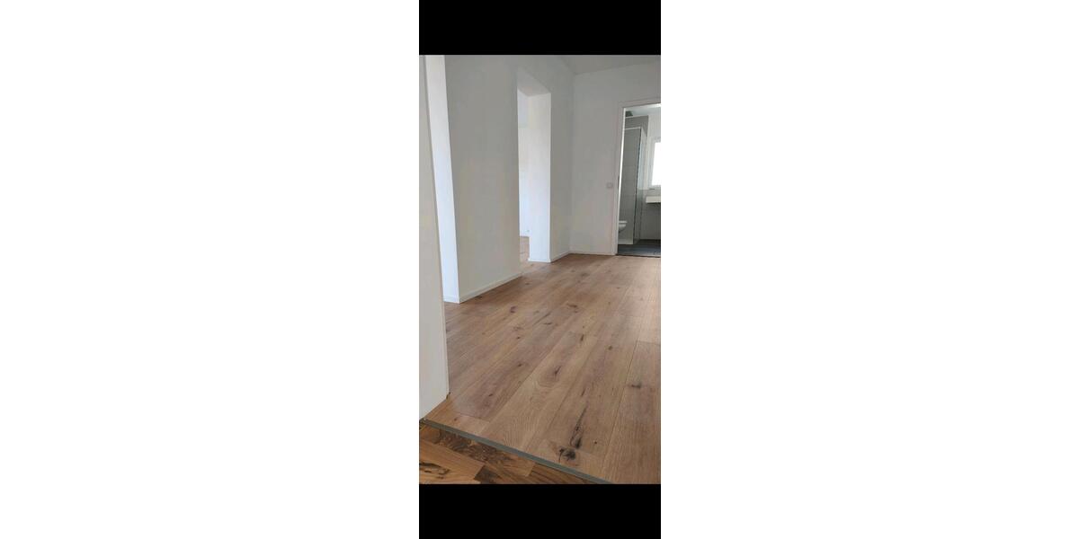 Etagenwohnung Solms - 3 Zimmer, 76 m&sup2;, 900&euro; | Angebot:26652238