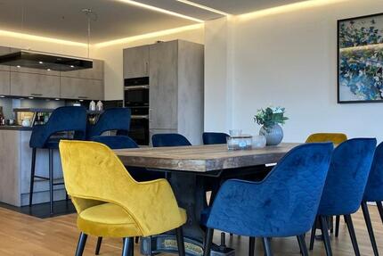 ANFRAGESTOPP | Exklusive 4-Zimmer-Wohnung | ca. 153 m² Wfl. | Balkon | hochwertige EBK | Aufzug | Stellplatz 4 zimmer