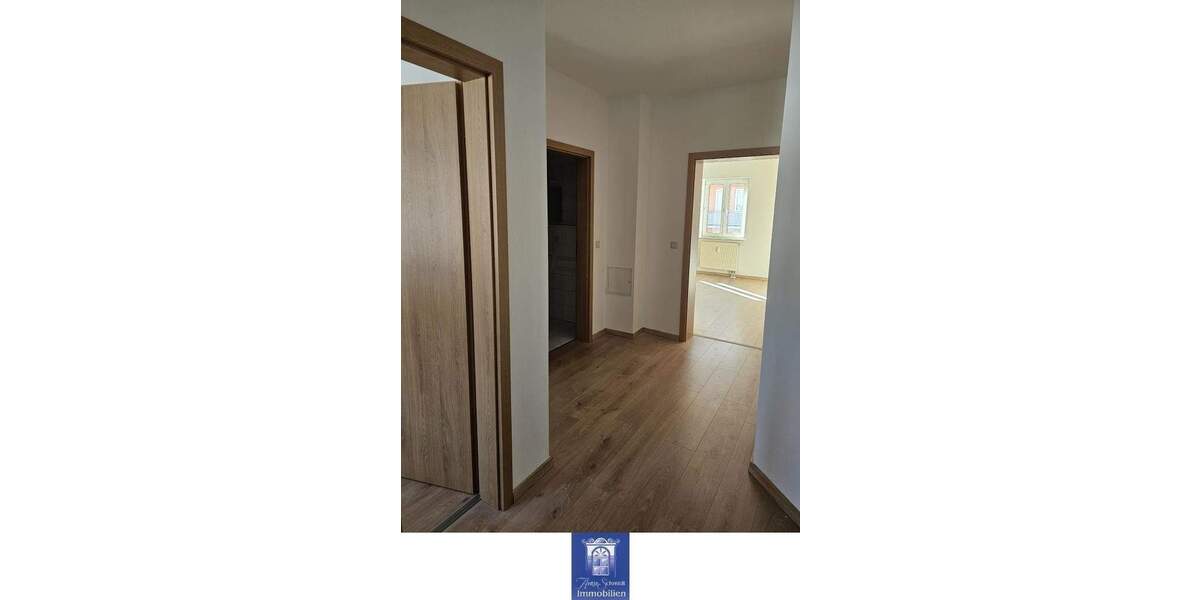 Gemütliche Wohnung ... Bad mit Wanne ... separate Küche! 2 zimmer