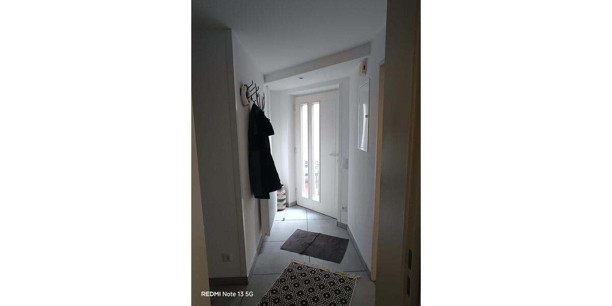 Etagenwohnung Halle - 1 Zimmer, 50 m&sup2;, 750&euro; | Angebot:25406312