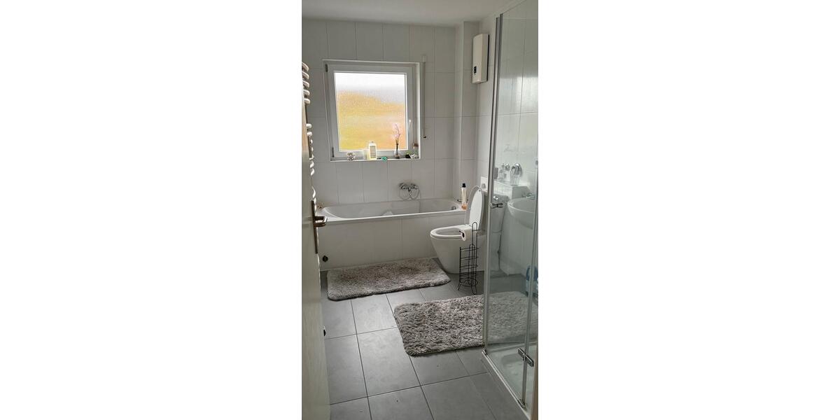 Etagenwohnung Meinerzhagen - 4 Zimmer, 98 m&sup2;, 980&euro; | Angebot:24348116