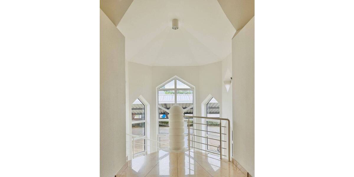 Gewerbeobjekt Oldenburg Tweelbäke - 7 Zimmer, 300 m&sup2;, 3.100&euro; | Angebot:25773824