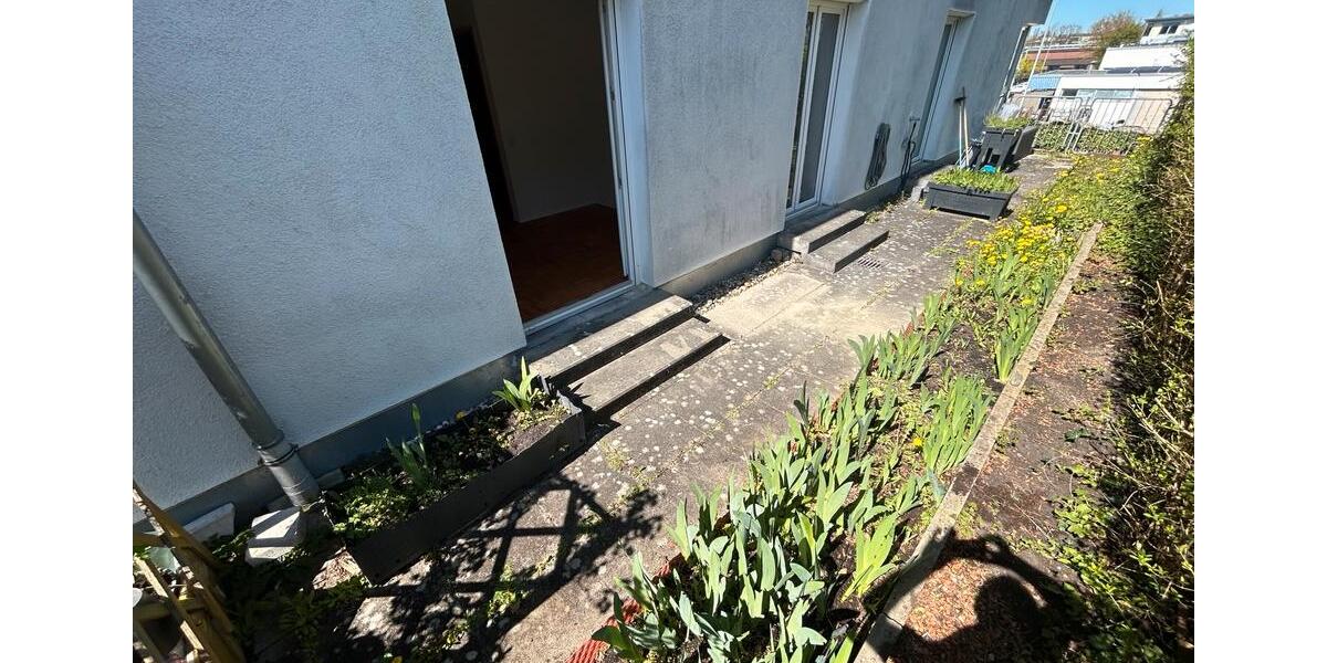 Etagenwohnung Freiberg am Neckar - 3 Zimmer, 79 m&sup2;, 1.100&euro; | Angebot:26045546