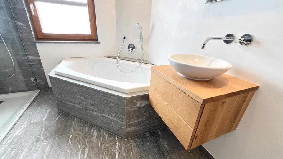 Dachgeschoßwohnung Waldshut-Tiengen Tiengen - 3 Zimmer, 60 m&sup2;, 720&euro; | Angebot:25097393