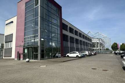Büro in Mönchengladbach 3.340 € 334 m²