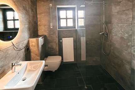 Wohnung Regensburg Ganghofersiedlung - 5 Zimmer, 111 m&sup2;, 1.500&euro; | Angebot:23827516