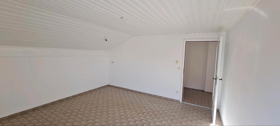 Dachgeschoßwohnung Dorfen - 2 Zimmer, 70 m&sup2;, 1.200&euro; | Angebot:26032308