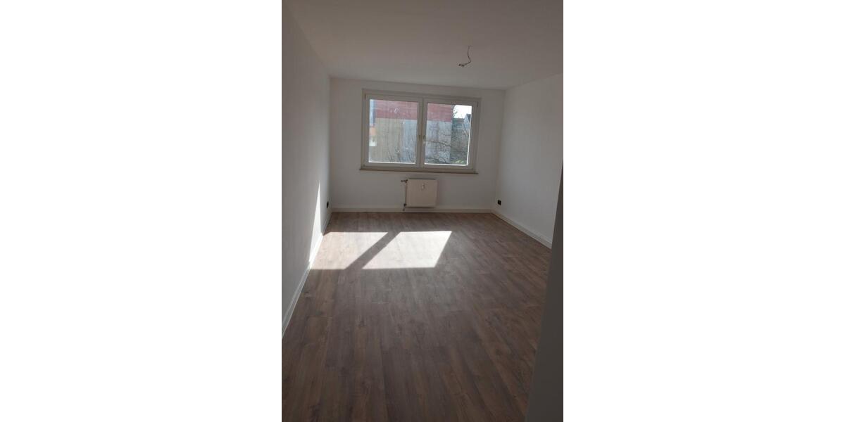 Etagenwohnung Weißenfels - 3 Zimmer, 58 m&sup2;, 400&euro; | Angebot:26545362