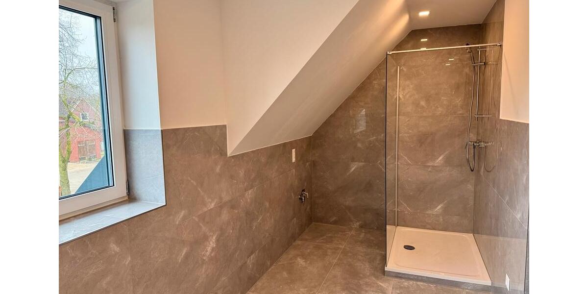 Dachgeschoßwohnung Loxstedt - 2.5 Zimmer, 94 m&sup2;, 1.025&euro; | Angebot:26014276