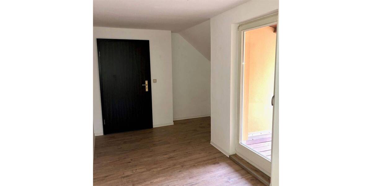 Dachgeschosswohnung - mehr als nur eine Wohnung, eine neue Perspektive. 2 zimmer