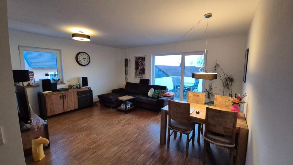 Etagenwohnung Hofkirchen - 3 Zimmer, 93 m&sup2;, 850&euro; | Angebot:25053152