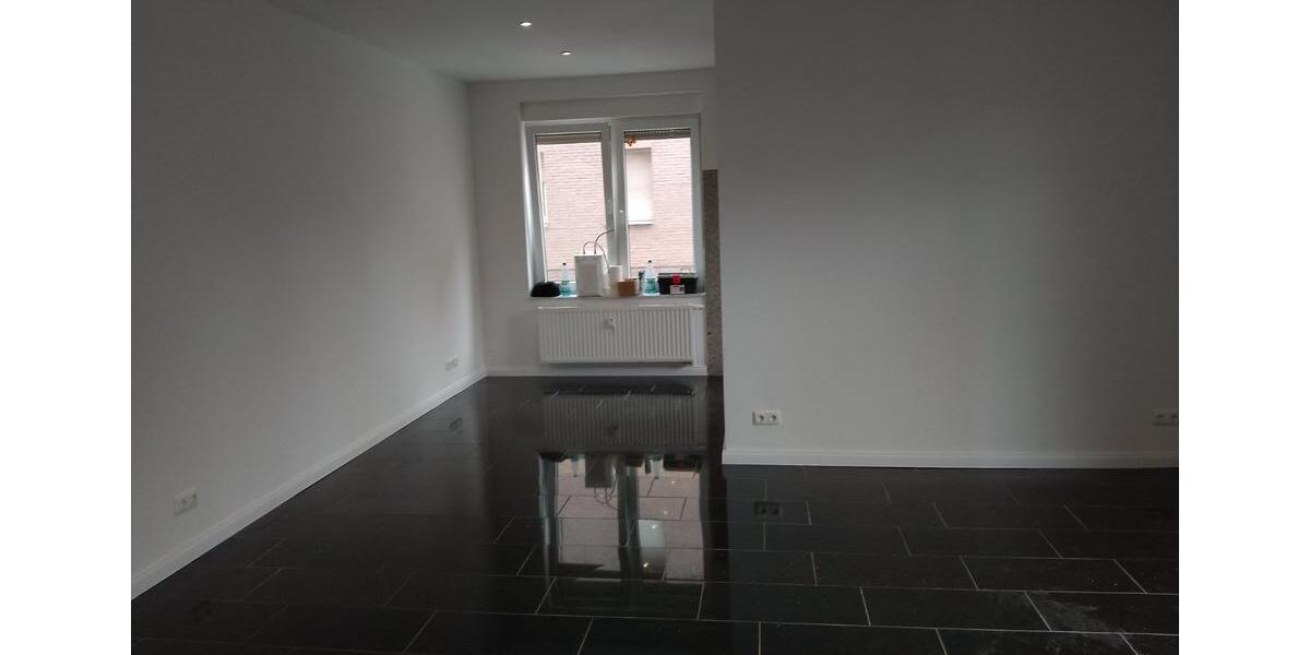 Erdgeschoßwohnung Werdau - 4 Zimmer, 95 m&sup2;, 740&euro; | Angebot:25042195