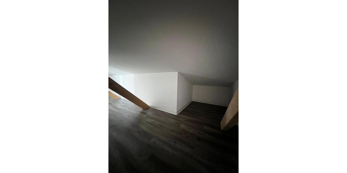 Dachgeschoßwohnung Magdeburg Großer Silberberg - 2 Zimmer, 60 m&sup2;, 700&euro; | Angebot:25551045