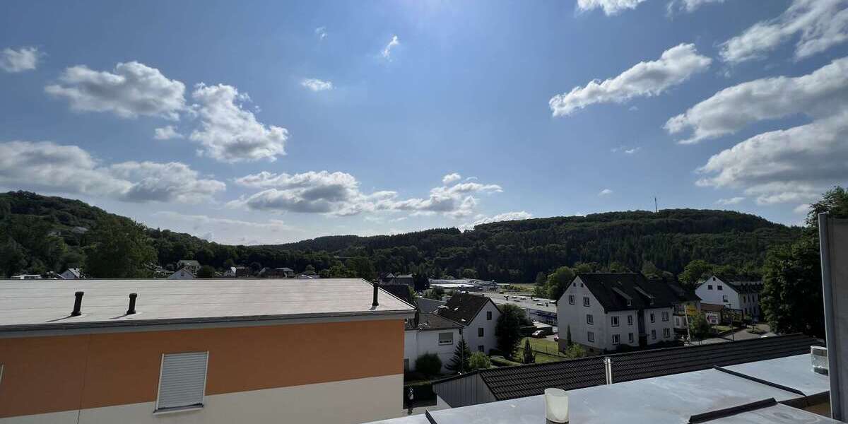 Etagenwohnung Daun Mitte - 4 Zimmer, 146 m&sup2;, 1.168&euro; | Angebot:27040877