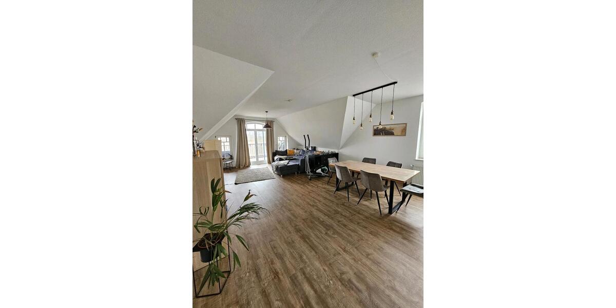 Dachgeschoßwohnung Spelle - 4 Zimmer, 90 m&sup2;, 700&euro; | Angebot:25402868