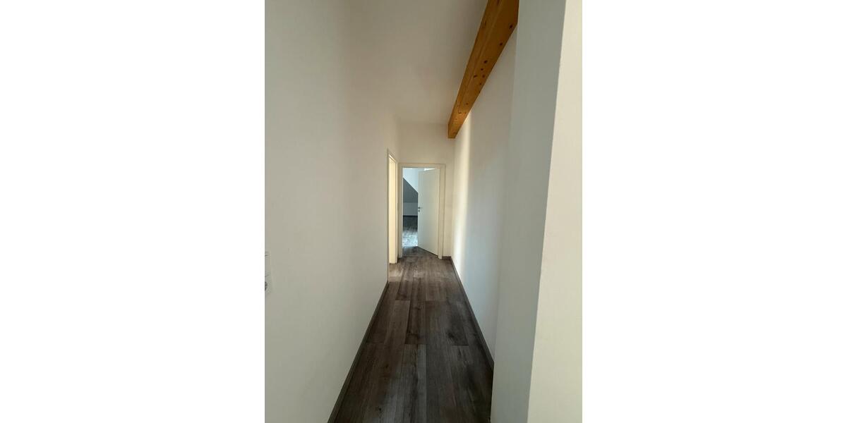 Etagenwohnung Frankfurt am Main Bergen-Enkheim - 3 Zimmer, 110 m&sup2;, 1.900&euro; | Angebot:26531811