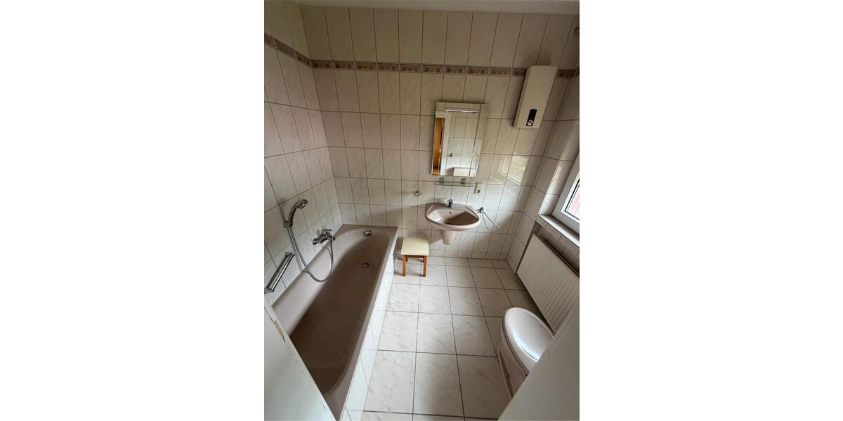 Erdgeschoßwohnung Birkenfeld - 3 Zimmer, 55 m&sup2;, 400&euro; | Angebot:26645356