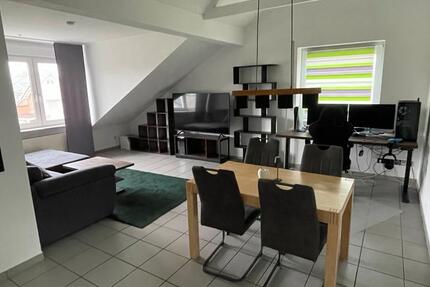 Helle 2-Zimmer Dachgeschosswohnung in ruhiger Lage 2 zimmer