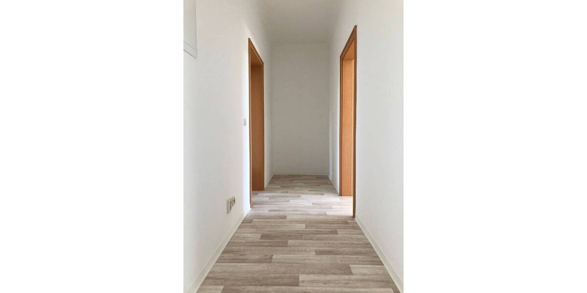 Etagenwohnung Riesa Gröba - 2 Zimmer, 65 m&sup2;, 349&euro; | Angebot:25916517