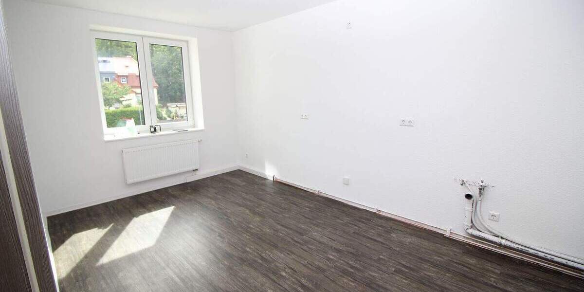 Etagenwohnung Burgstädt - 2 Zimmer, 77 m&sup2;, 499&euro; | Angebot:25699347