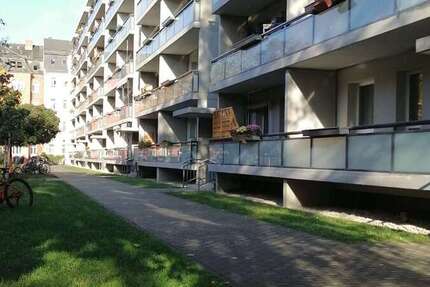 Wohnung zum Mieten in Dresden 470 € 64.2 m² 3 zimmer