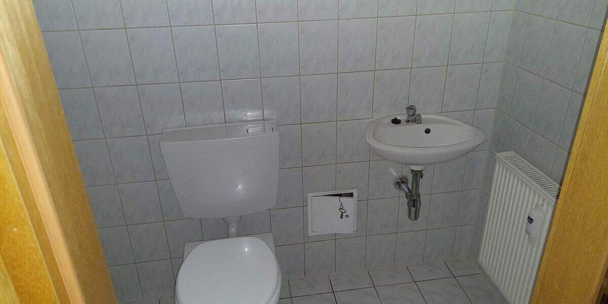 Etagenwohnung Roßwein - 3 Zimmer, 83 m&sup2;, 458&euro; | Angebot:26703491