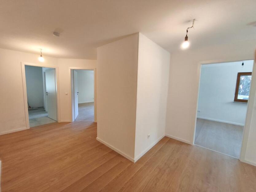 Moderne, renovierte 4‑Zimmer Wohnung EBK in Pforzheim-Eutingen