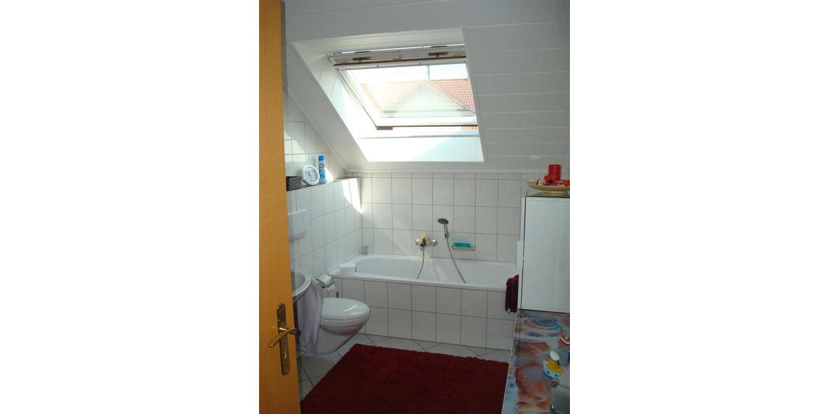 Dachgeschoßwohnung Asbach - 3 Zimmer, 90 m&sup2;, 720&euro; | Angebot:26042108