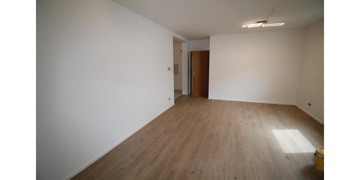 Etagenwohnung Püttlingen - 3 Zimmer, 87 m&sup2;, 800&euro; | Angebot:26112023