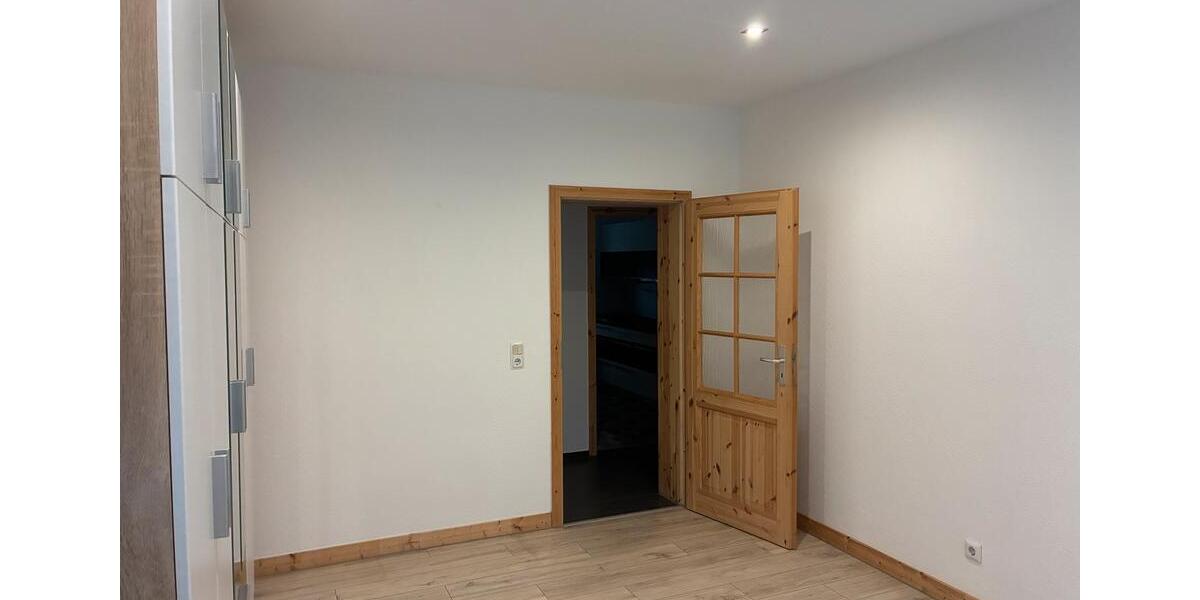Erdgeschoßwohnung Zeulenroda-Triebes Triebes - 2 Zimmer, 56 m&sup2;, 500&euro; | Angebot:25637375