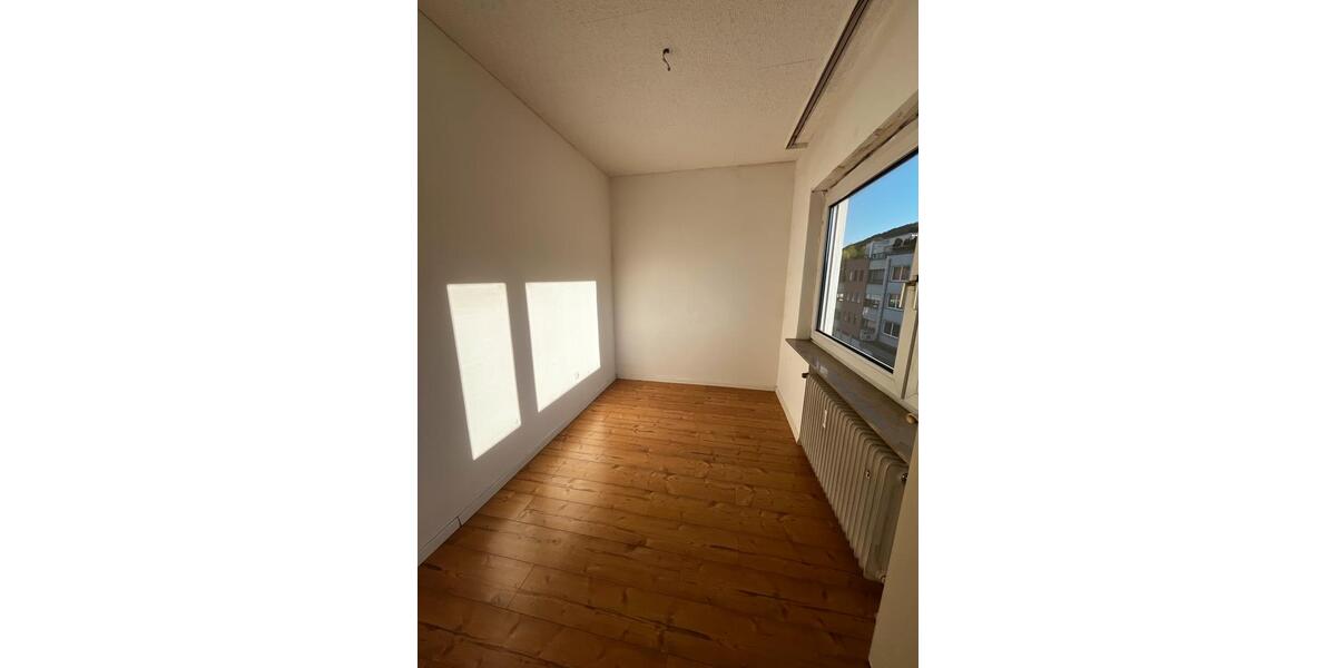 Dachgeschoßwohnung Albstadt Gemarkung Onstmettingen - 5 Zimmer, 85 m&sup2;, 850&euro; | Angebot:26380269
