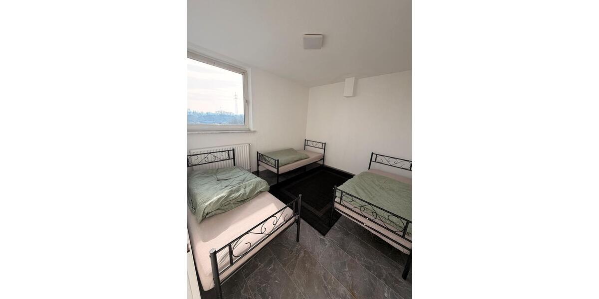 Wohnen auf Zeit Lünen - 4 Zimmer, 120 m&sup2;, 30&euro; | Angebot:24846332